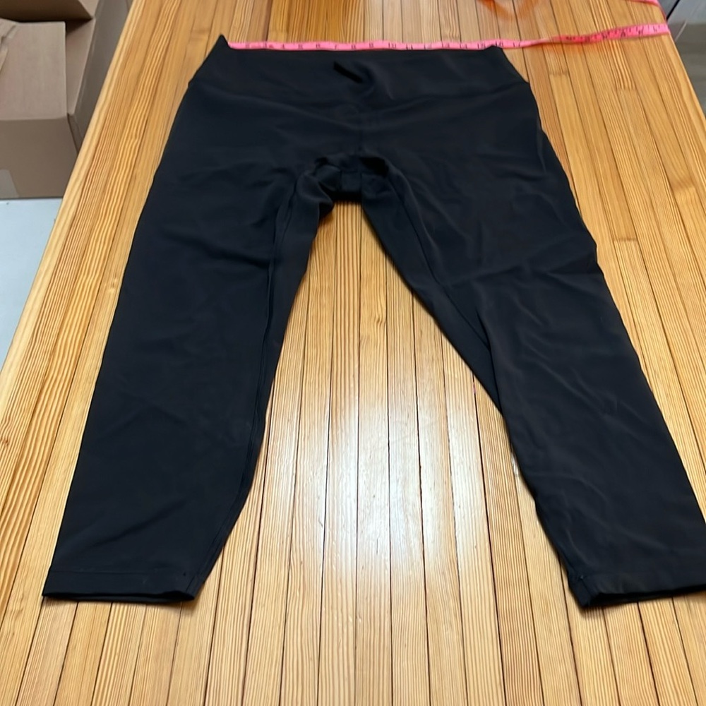 Lululemon Wunder Under High Rise Tight 25”, Black, Size 16
